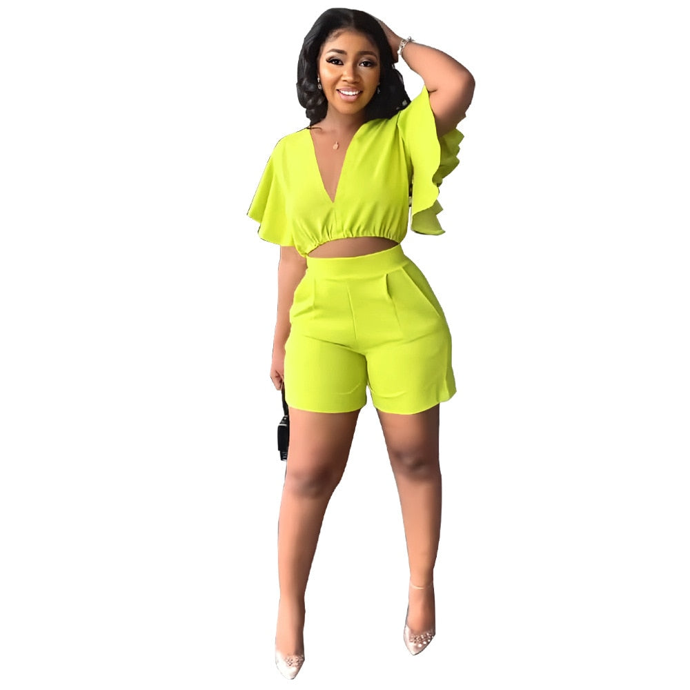 Sexy V Neck Ruffles Sleeve Crop Top &amp; Pockets Shorts Suit
